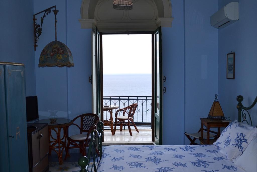 B&B Villa Antonio ตาออร์มินา ภายนอก รูปภาพ